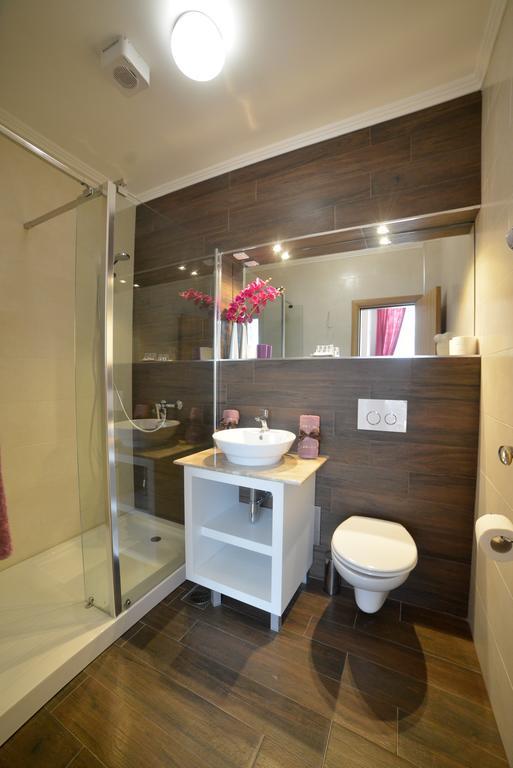 Kesten Futog 部屋 写真
