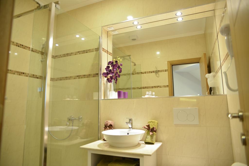 Kesten Futog 部屋 写真
